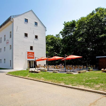 Hotel Zamecka Sypka Blansko Exterior foto